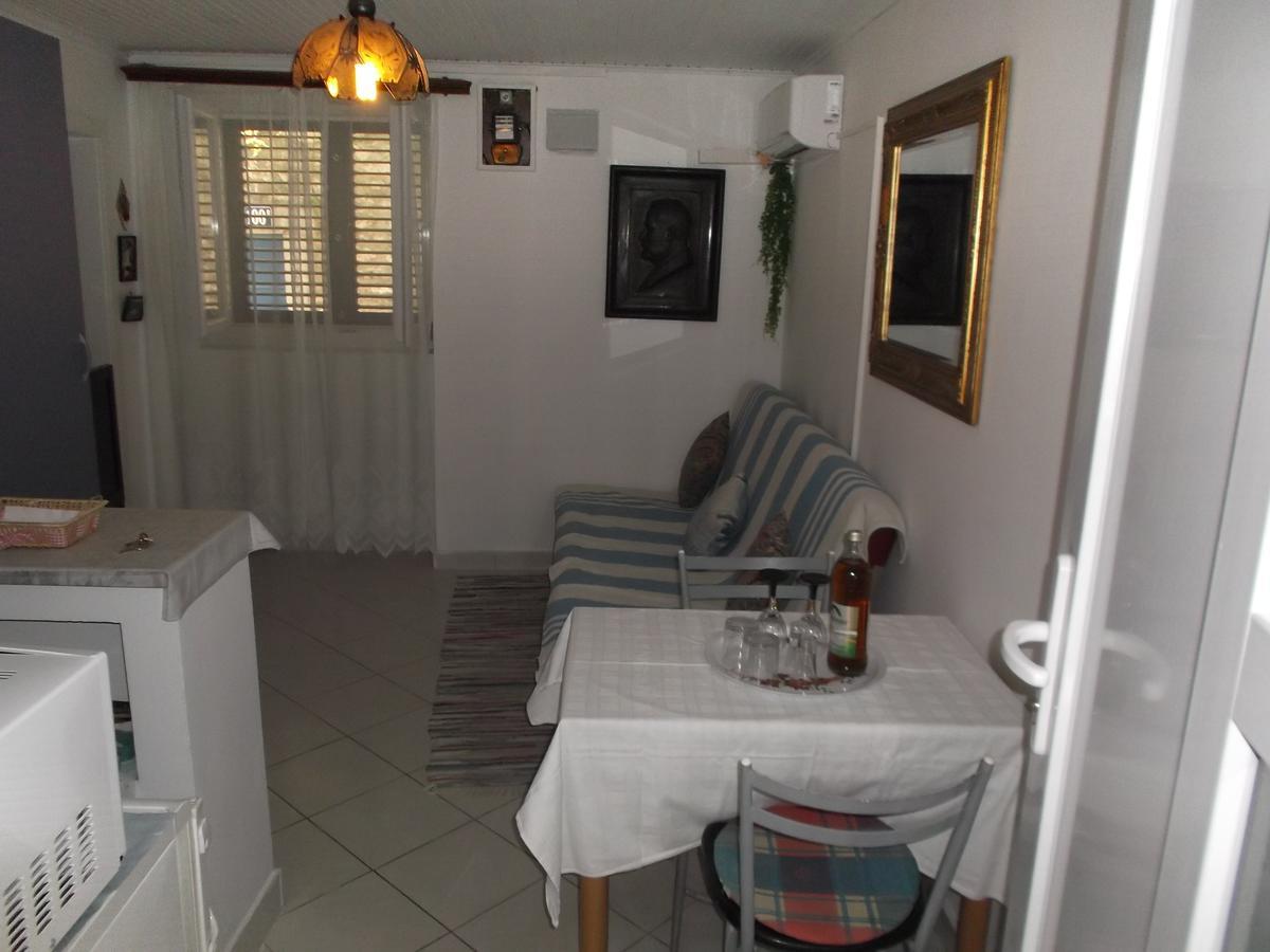 Neda Apartment มูร์แตร์ ภายนอก รูปภาพ